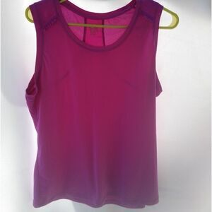 Champion sport top 